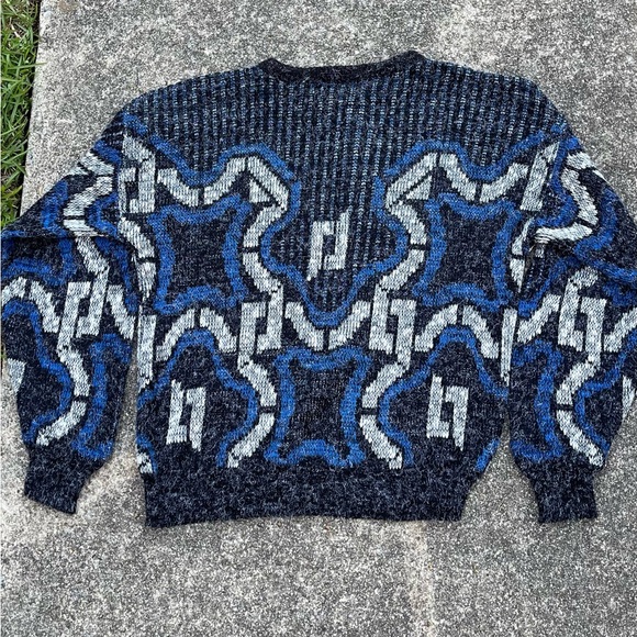 All over print vintage sweater| 80’s/90’s abstract sweater| XL Blue and Gray - Picture 2 of 3